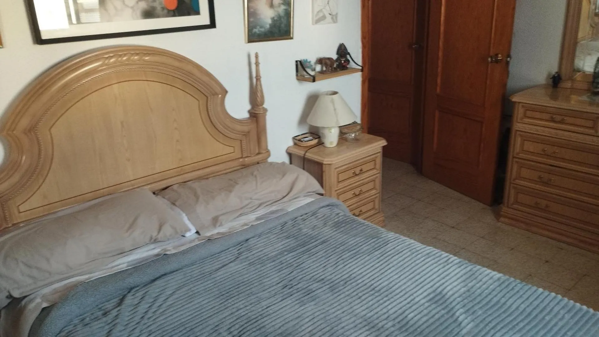 Habitaciones Privadas Con Cama Doble En Sevilla