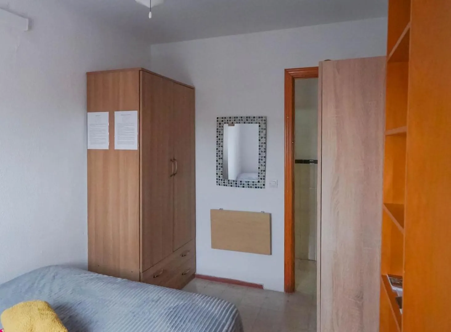 Habitaciones Privadas Con Cama Doble En Sevilla