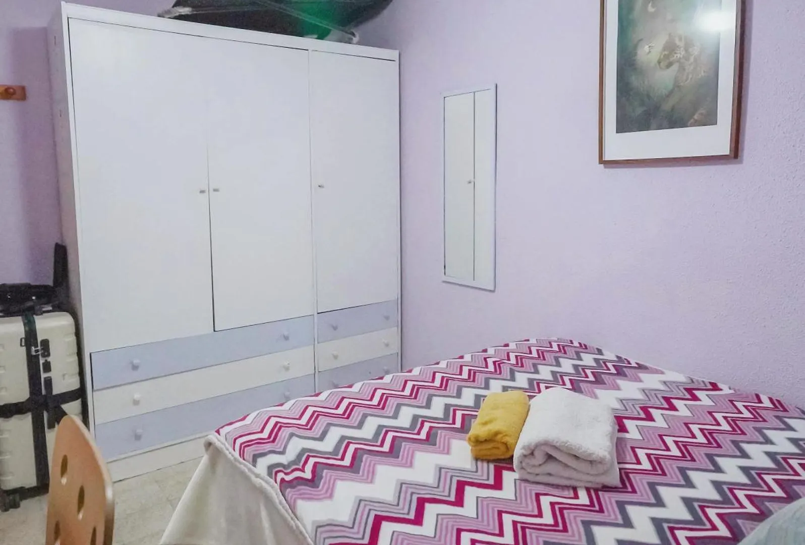 Habitación en casa particular Habitaciones Privadas Con Cama Doble En Sevilla España