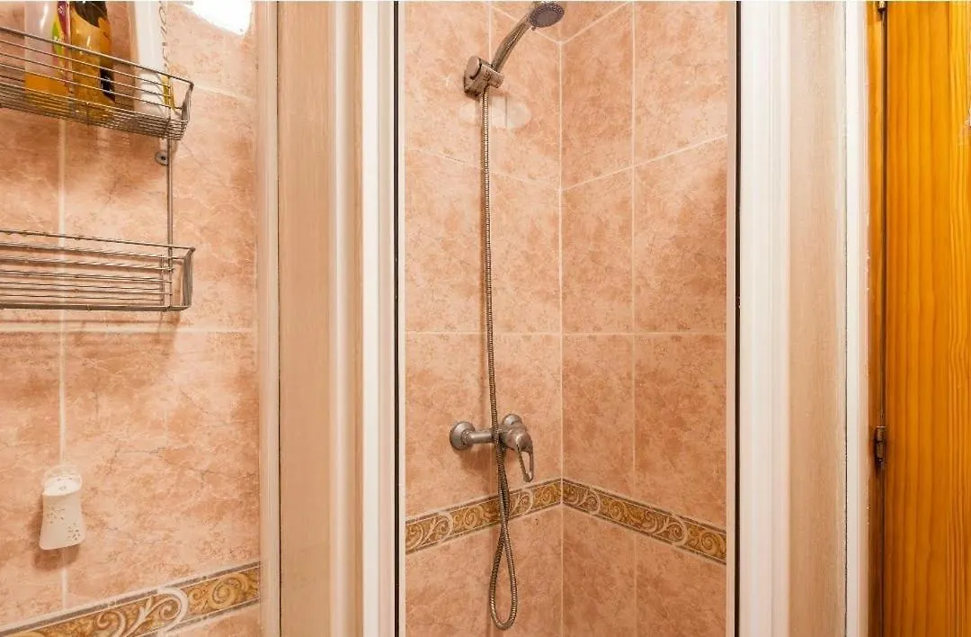Habitaciones Privadas Con Cama Doble En Sevilla 0*,  España