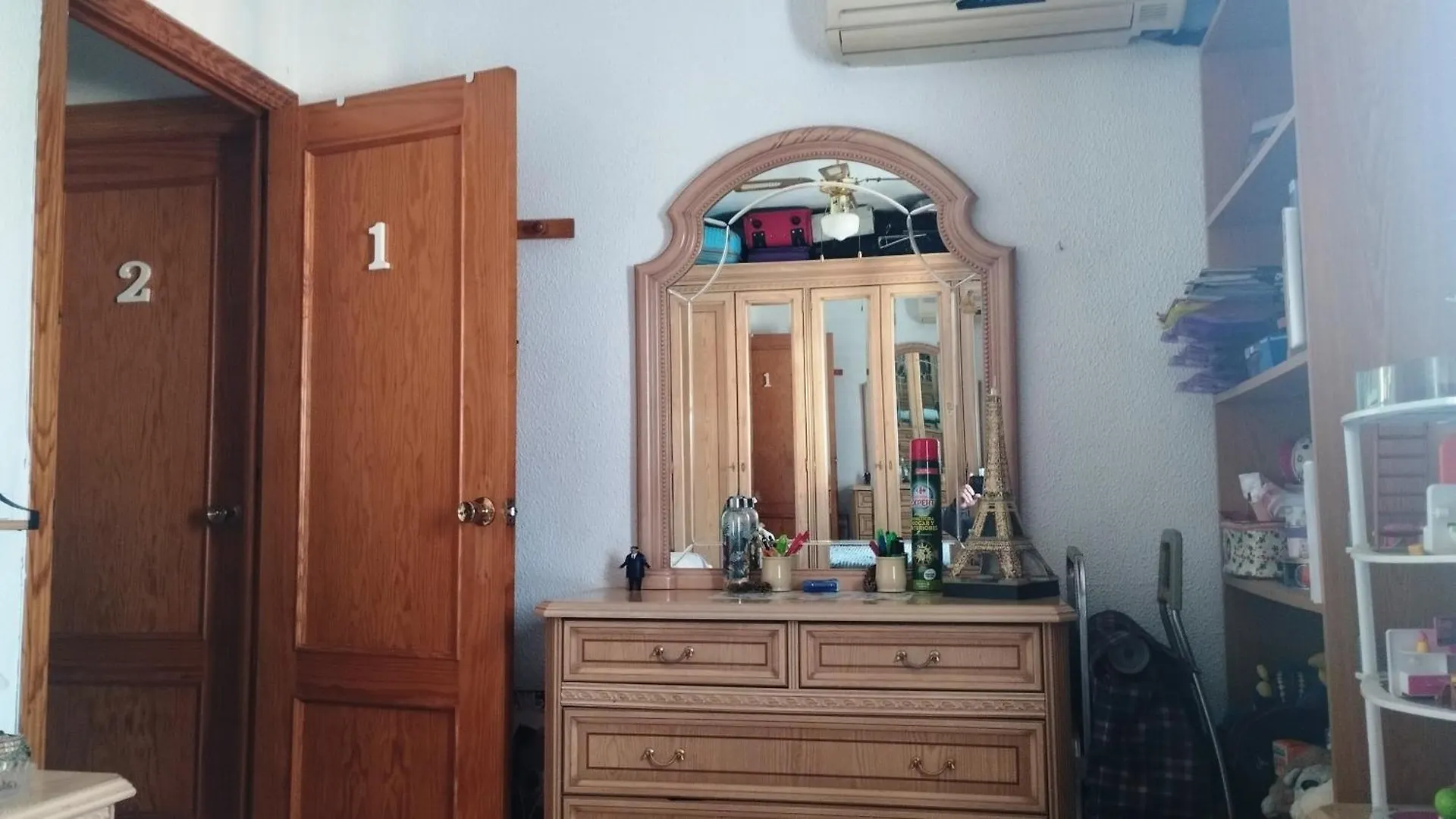 Habitaciones Privadas Con Cama Doble En Sevilla 0*,